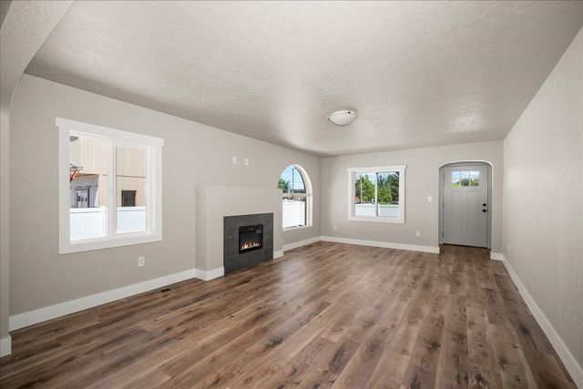 1005 S Century Rd, Spokane Valley, WA 99037
