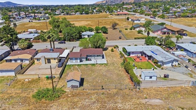 1114 N Cherry, Banning, CA 92220