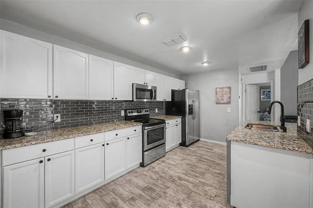 655 SAND RIDGE DRIVE, Valrico, FL 33594