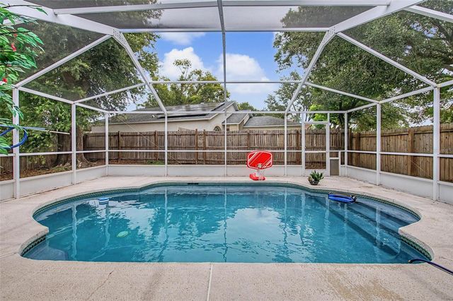 655 SAND RIDGE DRIVE, Valrico, FL 33594