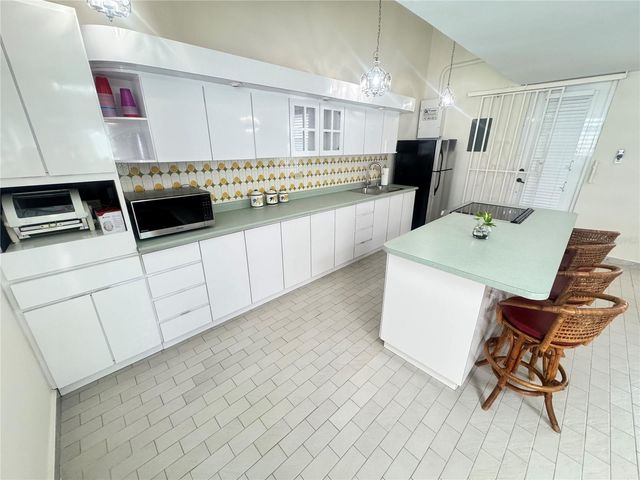 AC-4 VIZCAYA, Humacao, PR 00791