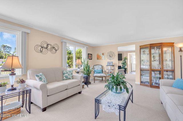 470 Woodpark Drive, Brick, NJ 08723