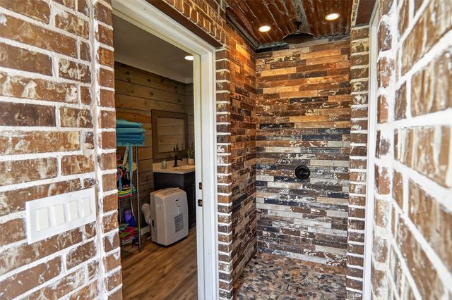 1524 County Road 34520, Sumner, TX 75486