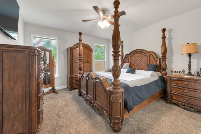 300 Clayton Street, Glenn Heights, TX 75154