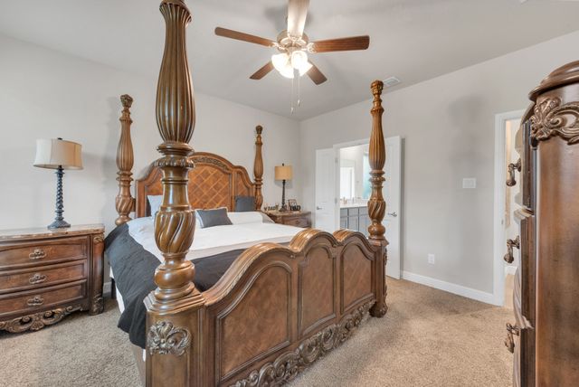 300 Clayton Street, Glenn Heights, TX 75154