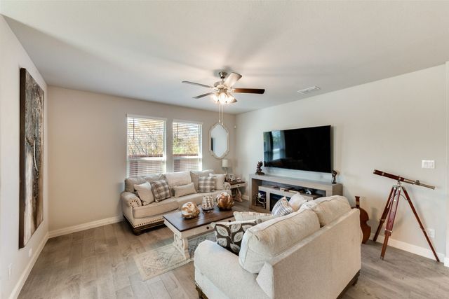 300 Clayton Street, Glenn Heights, TX 75154