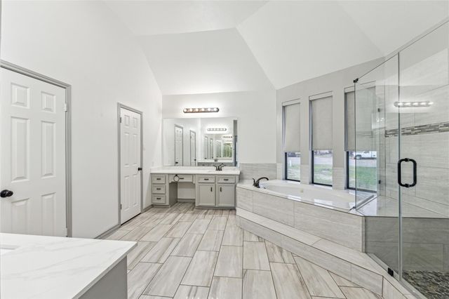 2102 N Fountain Valley Drive, Missouri City, TX 77459