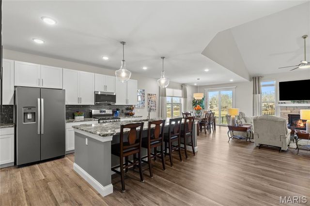 145 Royal Inverness Parkway, Dardenne Prairie, MO 63368