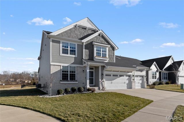 145 Royal Inverness Parkway, Dardenne Prairie, MO 63368
