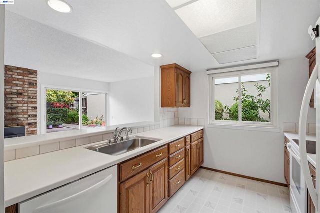 34656 Calcutta, Fremont, CA 94555