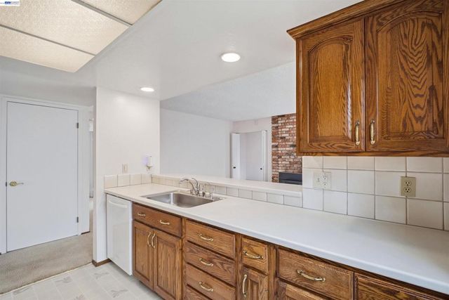34656 Calcutta, Fremont, CA 94555
