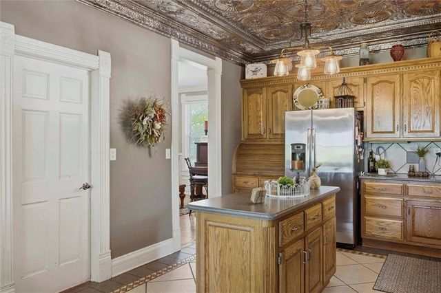 706 W Wall Street, Harrisonville, MO 64701