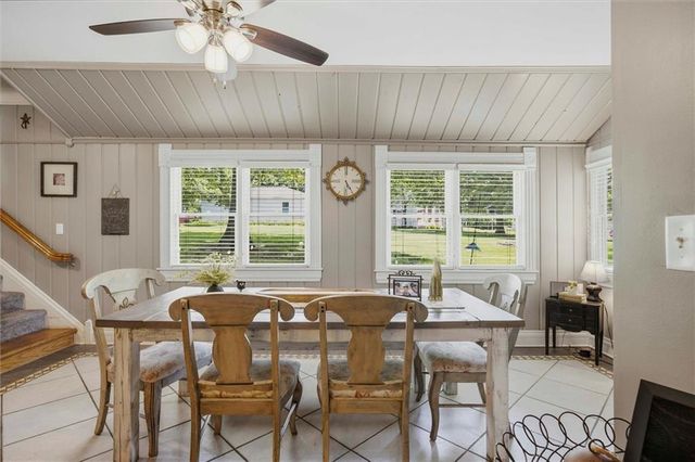 706 W Wall Street, Harrisonville, MO 64701