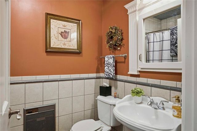 706 W Wall Street, Harrisonville, MO 64701