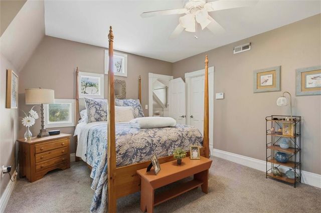 706 W Wall Street, Harrisonville, MO 64701