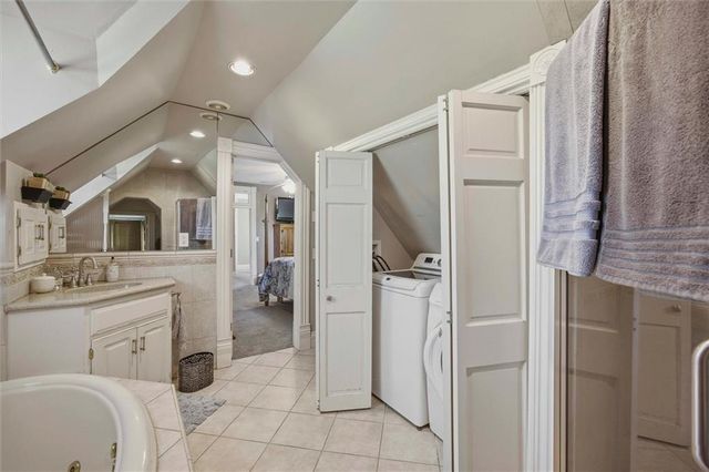 706 W Wall Street, Harrisonville, MO 64701