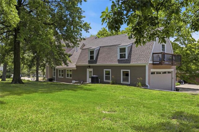 706 W Wall Street, Harrisonville, MO 64701