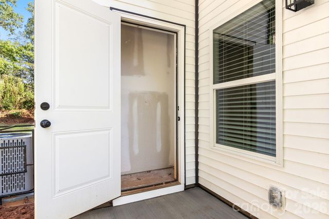 520 Carolyn Lane, Charlotte, NC 28213
