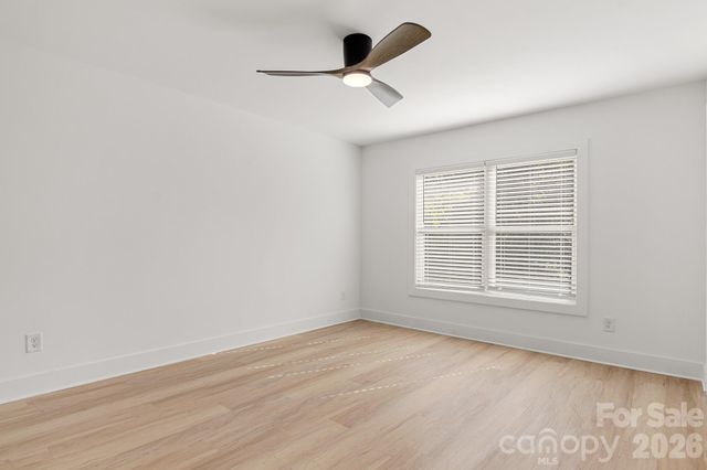 520 Carolyn Lane, Charlotte, NC 28213