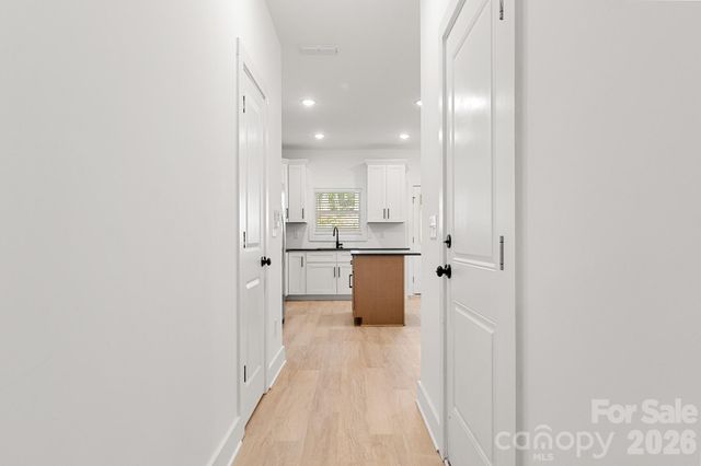 520 Carolyn Lane, Charlotte, NC 28213