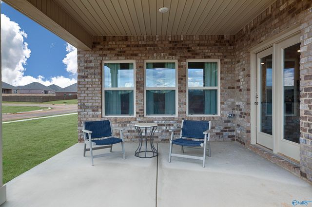 500 East River Landing Blvd SW, Madison, AL 35758