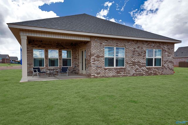 500 East River Landing Blvd SW, Madison, AL 35758