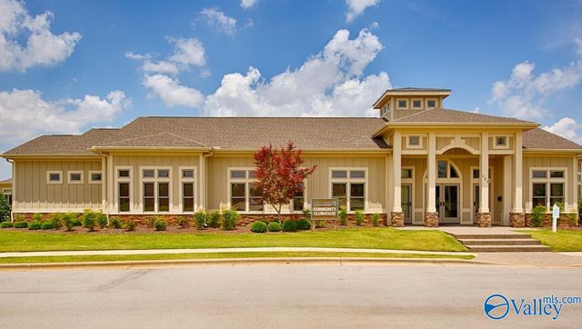 500 East River Landing Blvd SW, Madison, AL 35758