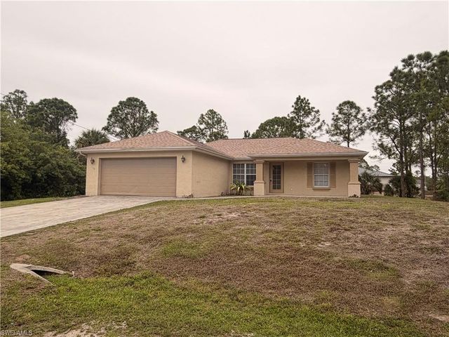 208 Homewood AVE S, Lehigh Acres, FL 33974