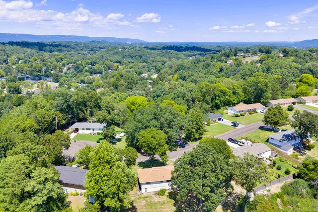 604 Highview Drive, Chattanooga, TN 37415