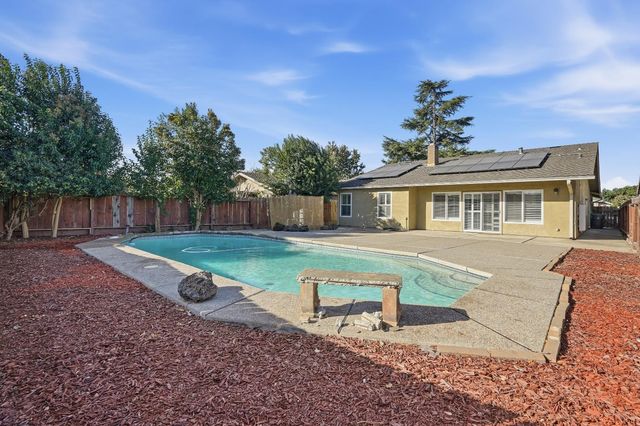 4058 Five Mile Dr, Stockton, CA 95219