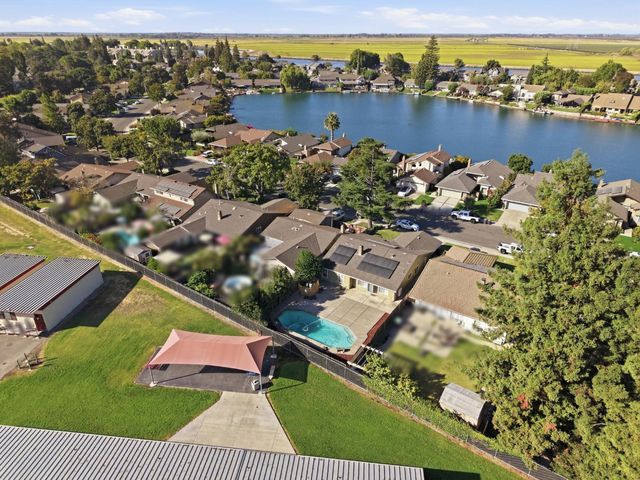 4058 Five Mile Dr, Stockton, CA 95219