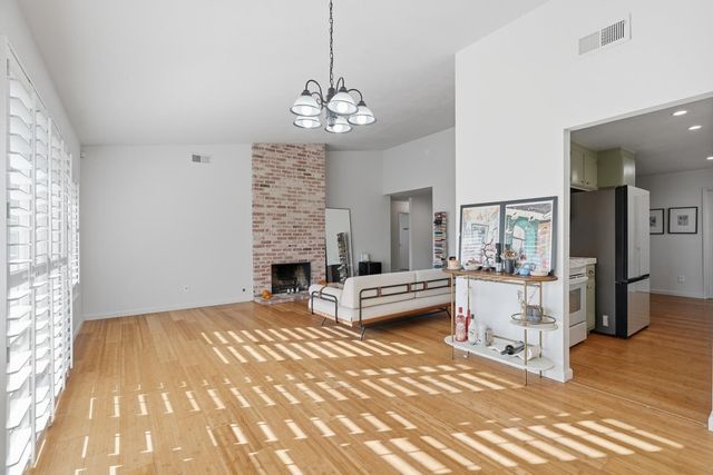 4058 Five Mile Dr, Stockton, CA 95219