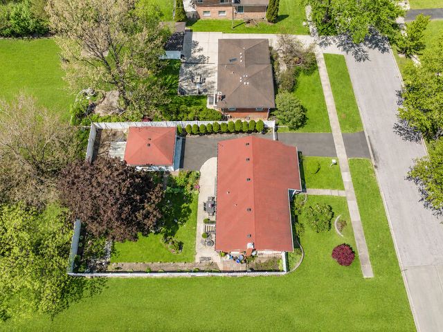 506 Forest Preserve Drive, Wood Dale, IL 60191