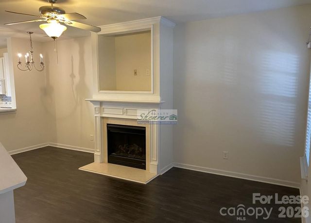 8709 Wandering Creek Way, Charlotte, NC 28227