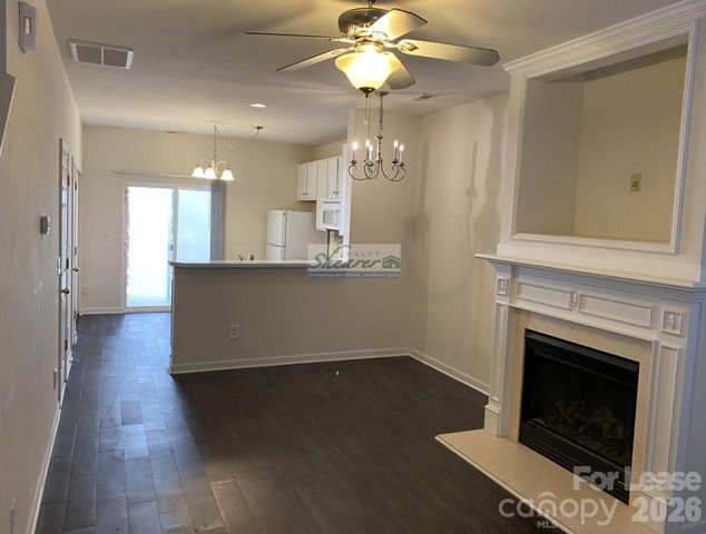 8709 Wandering Creek Way, Charlotte, NC 28227