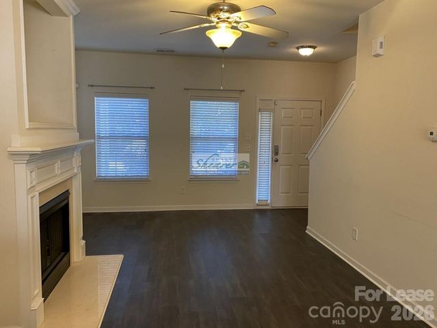 8709 Wandering Creek Way, Charlotte, NC 28227