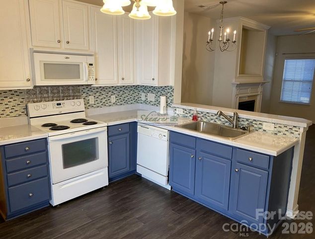 8709 Wandering Creek Way, Charlotte, NC 28227