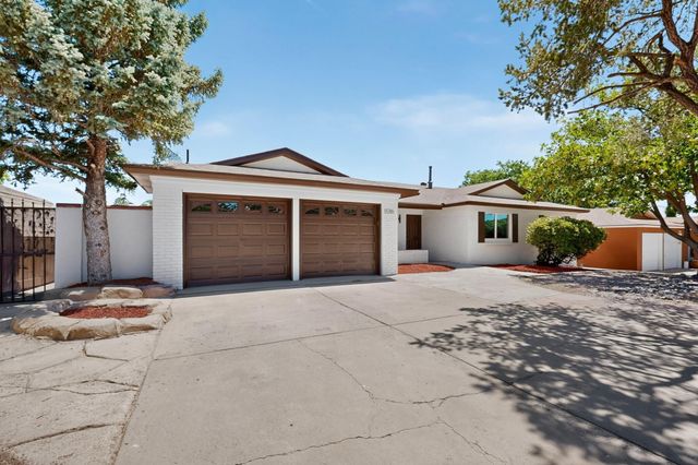 11316 Morocco Road NE, Albuquerque, NM 87111