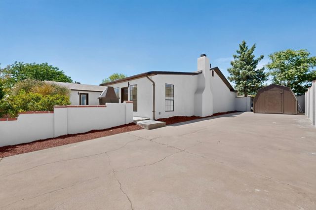 11316 Morocco Road NE, Albuquerque, NM 87111