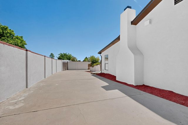 11316 Morocco Road NE, Albuquerque, NM 87111