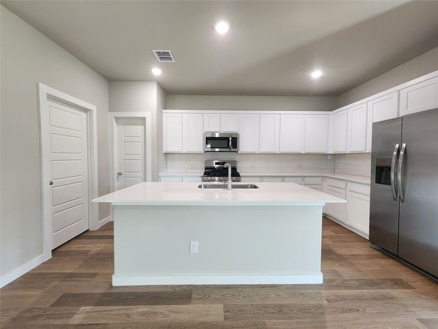 607 Whispering Winds Trail, Princeton, TX 75071