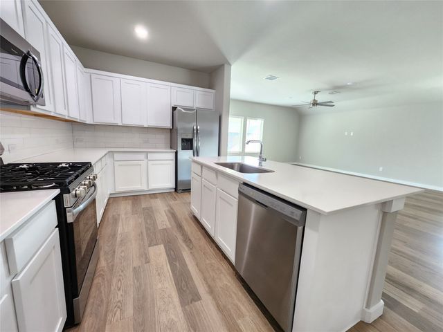 607 Whispering Winds Trail, Princeton, TX 75071