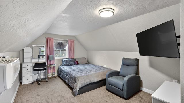 2707 E Desmet Ave, Spokane, WA 99202