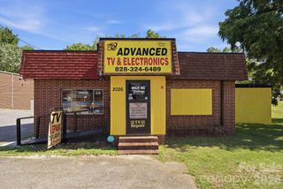 2026 12th Avenue NE, Hickory, NC 28601