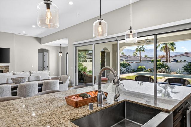 55120 Autumn Valley Court, La Quinta, CA 92253