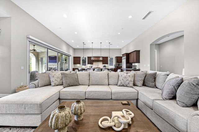 55120 Autumn Valley Court, La Quinta, CA 92253