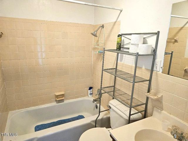 800 Locust Street 3, Rogersville, TN 37857