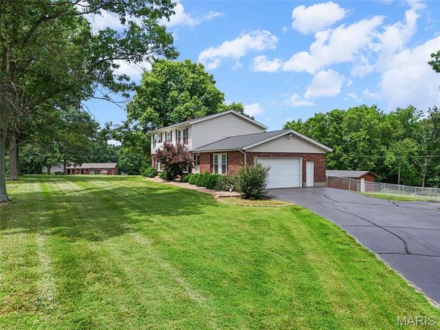 113 Sunnybrook Drive, Festus, MO 63028