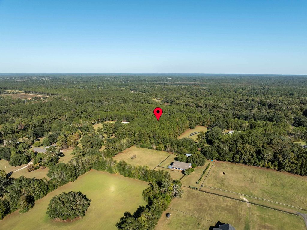 FARAWAY FARM Road, Tallahassee, FL 32317