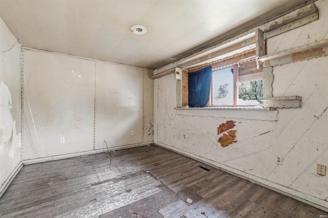1513 E Cromer Avenue, Muncie, IN 47303